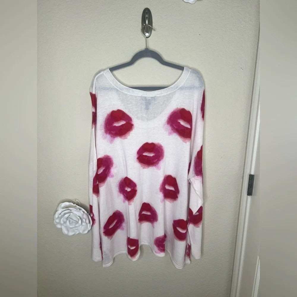 NTM: Lane Bryant Off White, Red & Pink Lipstick Lips Sweater Sz 26/28